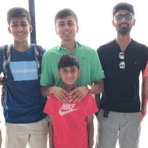 Meet your Posher, Karan